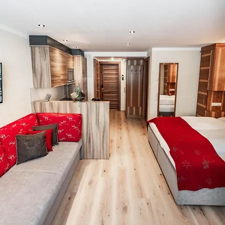 埃尔多拉多公寓 *